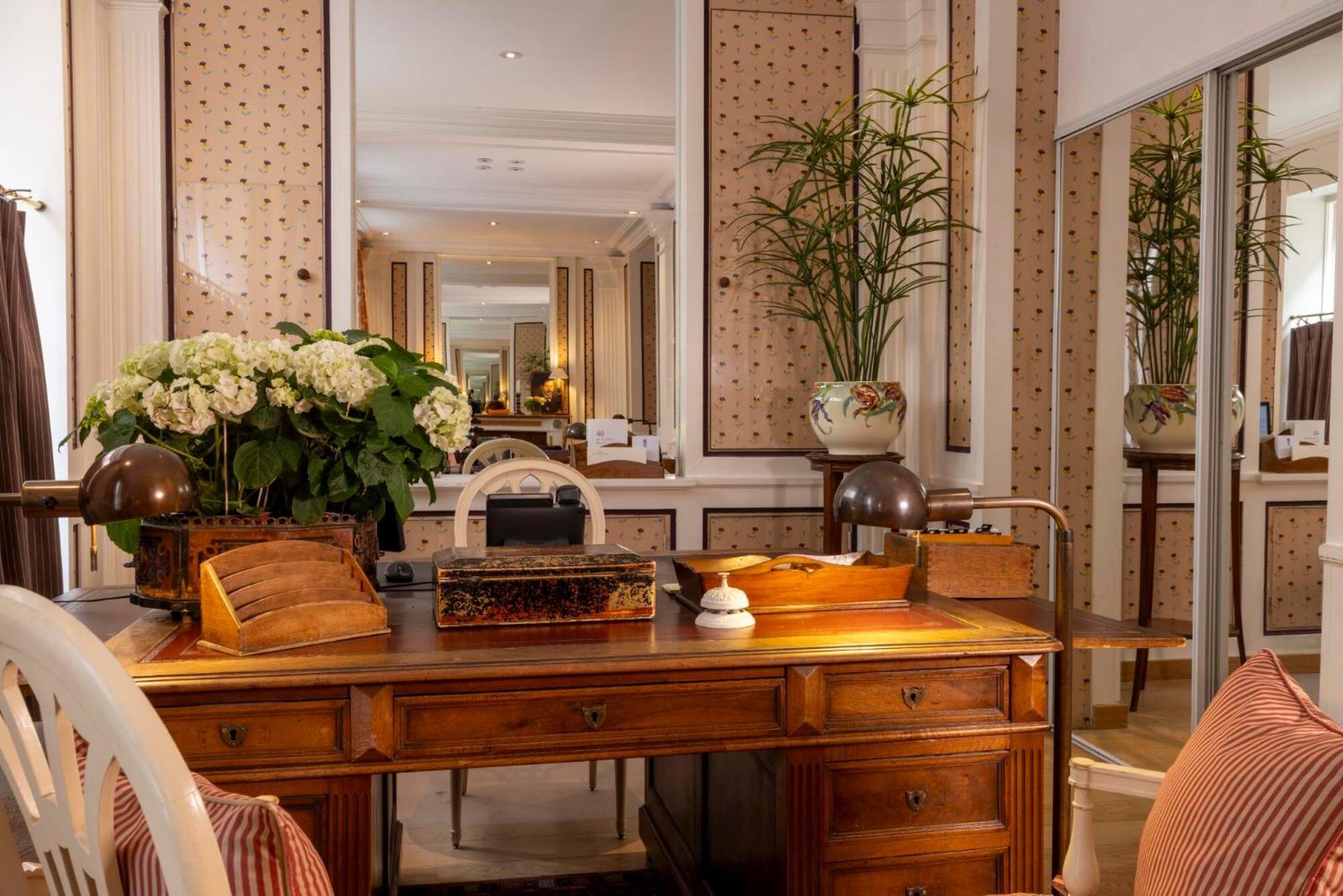 Hotel Le Saint Gregoire Paris Exterior photo
